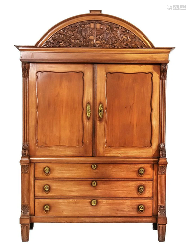 Empire cabinet. Circa 1820. Oak, bottom with three