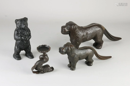 Four times old/antique Diecast. 1x bear, piggy bank. 1x