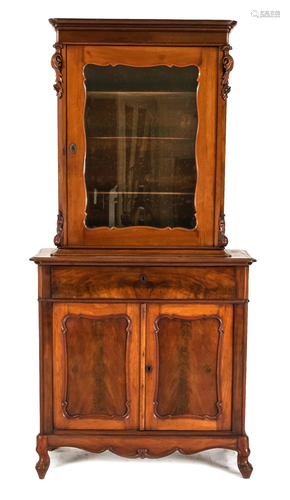 Mahogany chest of drawers, top part with glass.