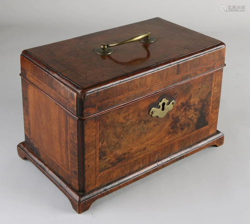 Beautiful large 18th century burr walnut baroque tea