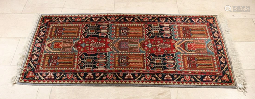 Persian prayer rug. Multicolored. Dimensions