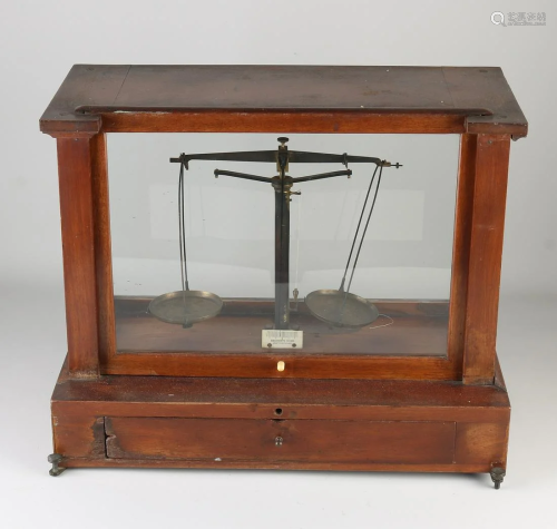 19th century apothecary scale with drawer. In mahogany