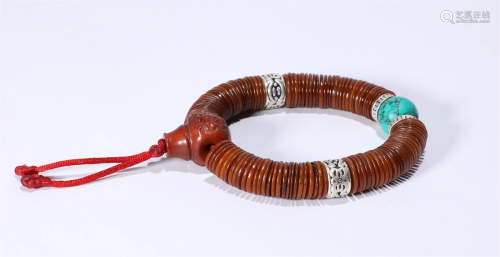 An Organic Material Bracelet