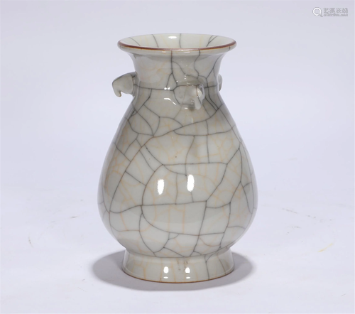 Ming Dynasty Chenghua Brother Kiln bottle