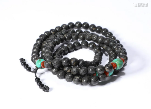 A Dzi Beads Necklace