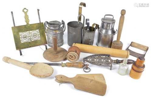 A collection of kitchenalia