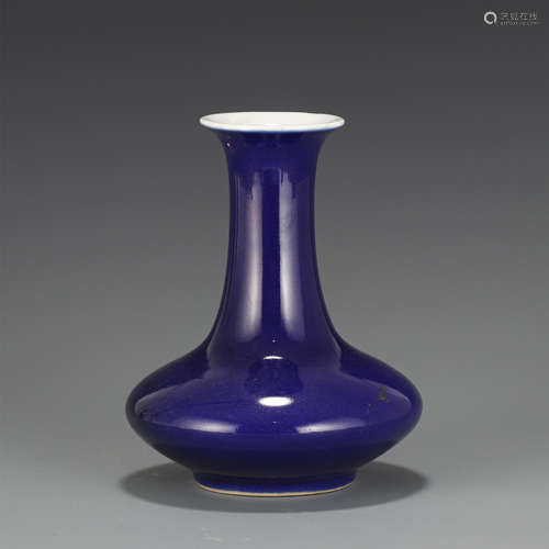 A Blue Glazed Bottle Vase