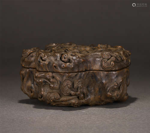 A Carved Chenxiang Ruyi Box