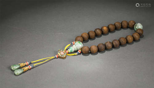 A Chenxiang and Jadeite Prayer Beads