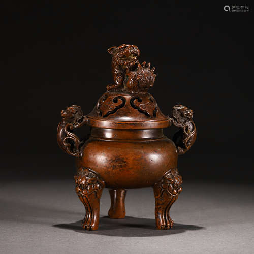 A Bronze Tripod Censer with Cover