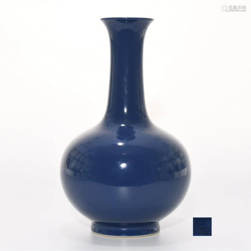 A Blue Glazed Decorative Vase Jiaqing Mark