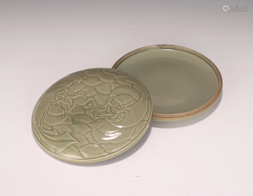 A Yaozhou-ware Circular Box