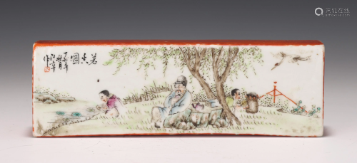 A Qianjiangcai Figural in Landscape Paper Weight