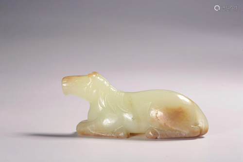 A CARVED JADE HORSE.QING PERIOD