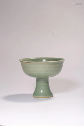 A CELADON LONGQUAN-GLAZED STEM-CUP.MING PERIOD