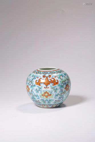 A FAMILLE-ROSE JAR.MARK OF QIANLONG