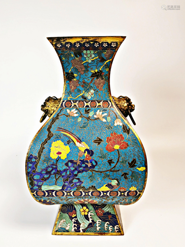 A CLOISONNE ENAMEL BRONZE VASE.QING PERIOD