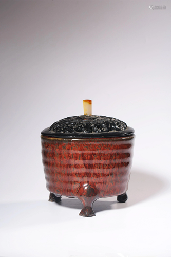 A JUNYAO TRIPOD CENSER AND COVER.QING PERIOD