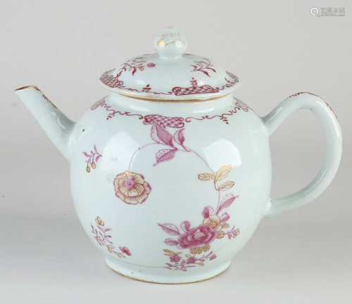 Large 18th century Chinese porcelain Family Rose teapot