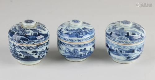 Three 18th century Chinese porcelain Queng Lung ginger