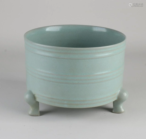 Large Chinese porcelain celadon incense burner with