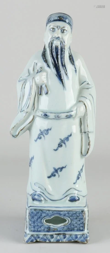 Chinese porcelain figure. dignitary. Dimensions