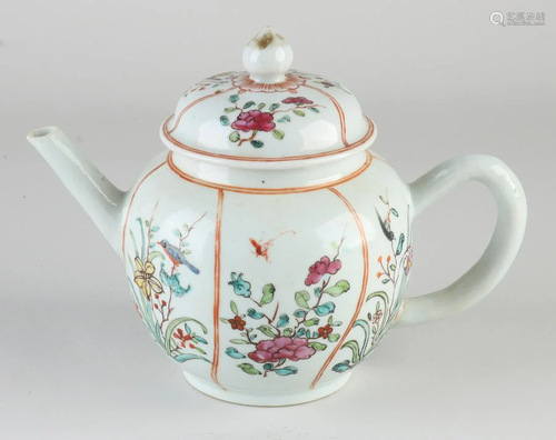 Large 18th century Chinese porcelain Family Rose teapot