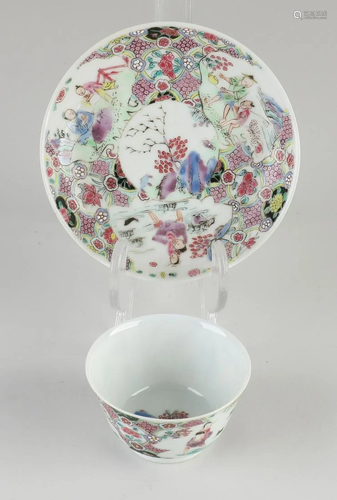 Chinese porcelain Family Rose cup and saucer with