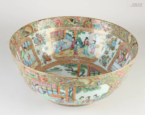 Particularly large early 19th century Chinese porcelain