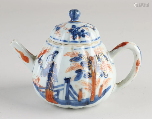 Chinese porcelain Imari teapot with geisha in garden