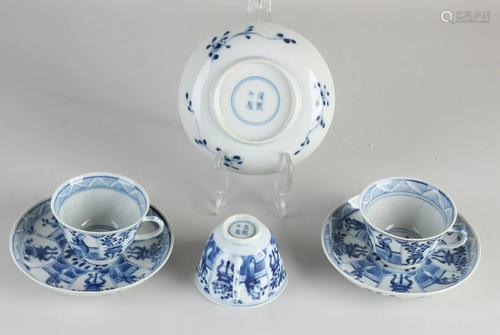 Three 18th - 19th century Chinese porcelain cups and