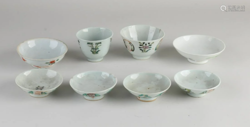 Eight parts Chinese porcelain. Verte family, diverse.