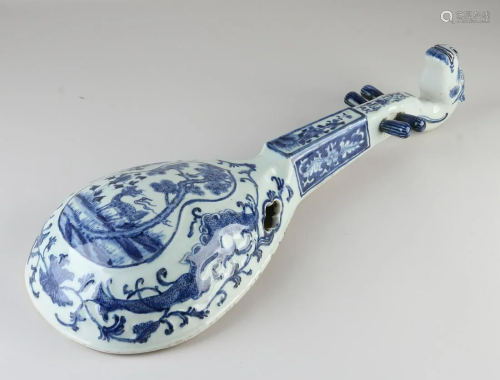 Large Chinese porcelain stringed instrument-shaped wall