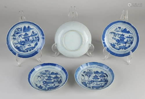 Five 18th century Chinese porcelain Queng Lung plates