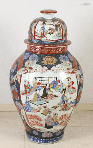 Very large 19th century Japanese Satsuma vase with