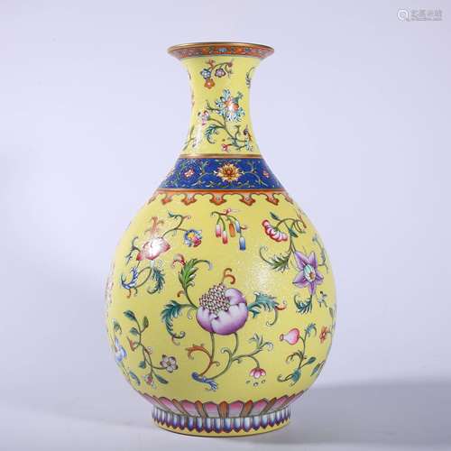 Qing Dynasty-Qianlong yellow ground famille rose jade pot sp...