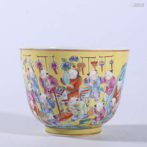 Qing-Yellow Ground Pastel Figure Cup