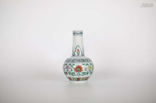 17TH Doucai flower bottle