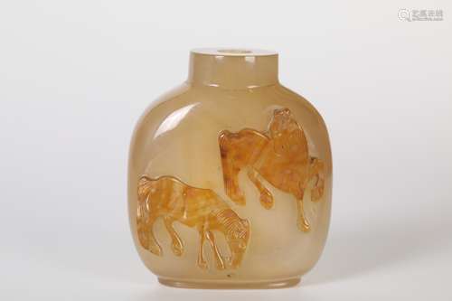 19TH Agate snuff bottle