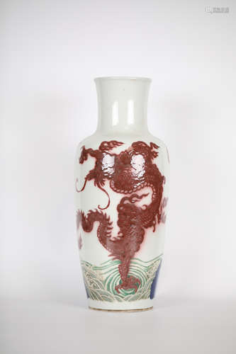 18TH Chinese dragon painted red on vase