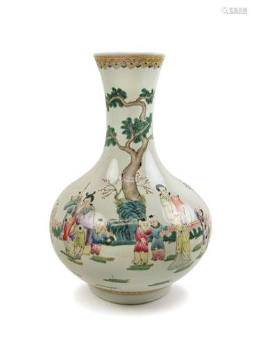 CHINESE FAMILLE ROSE VASE