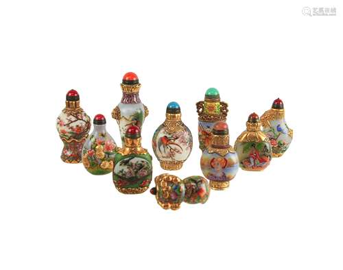 A COLLECTION OF TEN CHINESE SNUFF BOTTLES