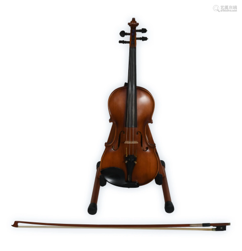 Cased Wood Bridge Allegro Model 4/4 Violin