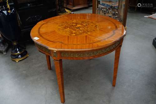 RONDE MARQUETTERIE TAFEL