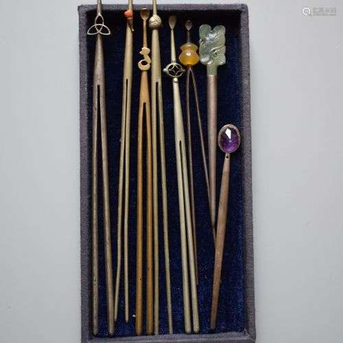 EIGHT: A Collection of eight Japanese/Chinese Hairpins with ...