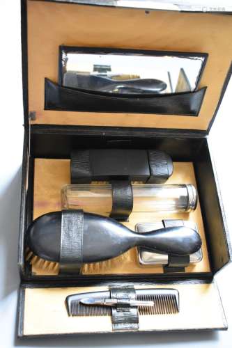 English Gentleman's Leather Travelling Vanity Set