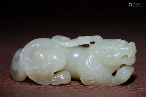 Hetian jade jade beast handle piece