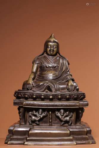 In the Qing Dynasty, the seated statue of Zongkaba was inlai...