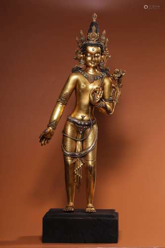 In the 17th century, the statue of Guanyin was inlaid with 1...