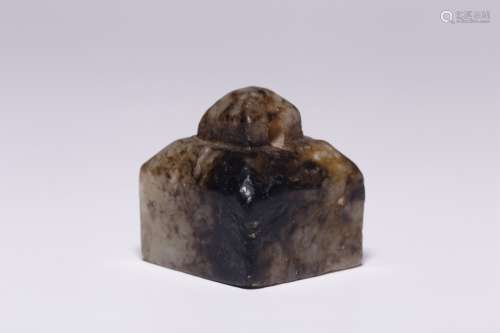 In the Ming Dynasty, Hetian jade old oil square seal